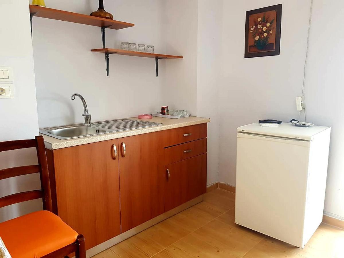 Aira Apartment Himare Exterior photo