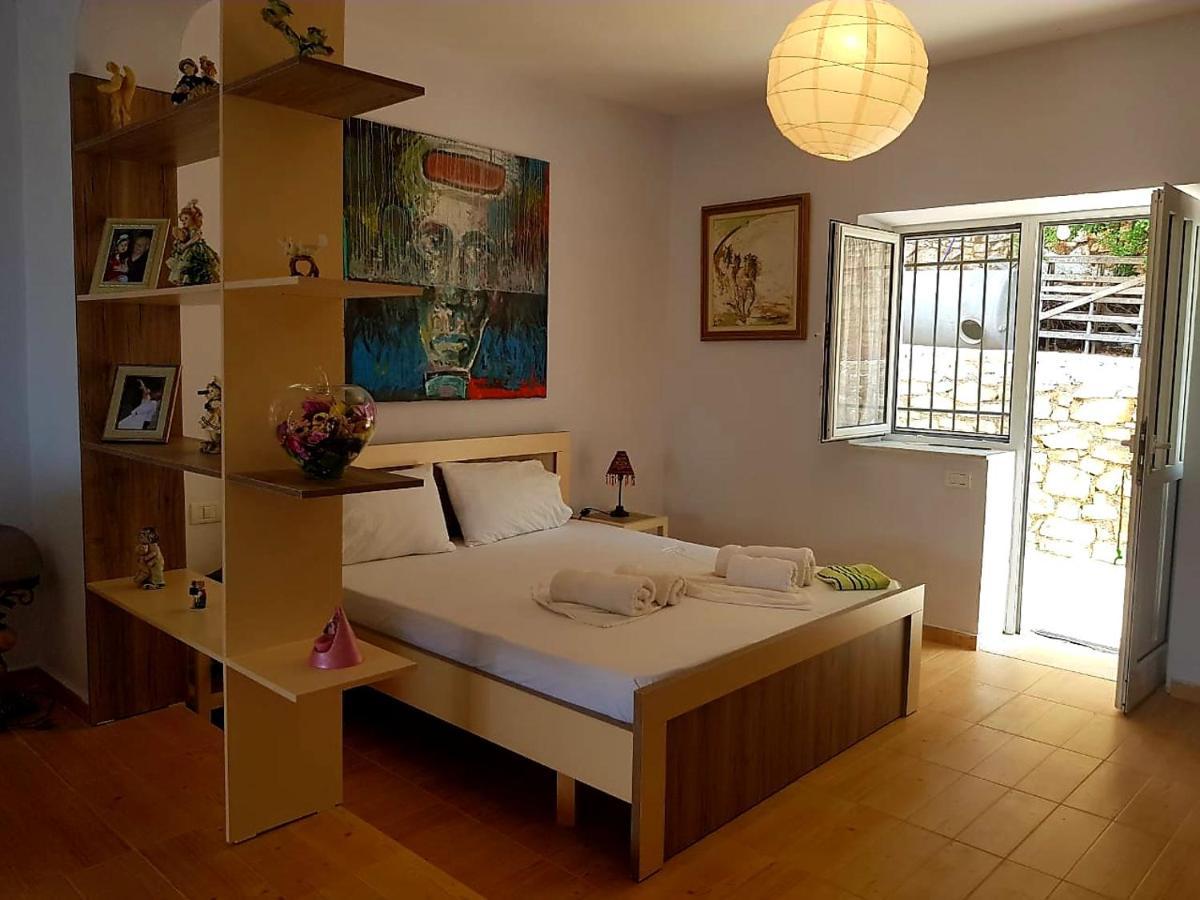Aira Apartment Himare Exterior photo