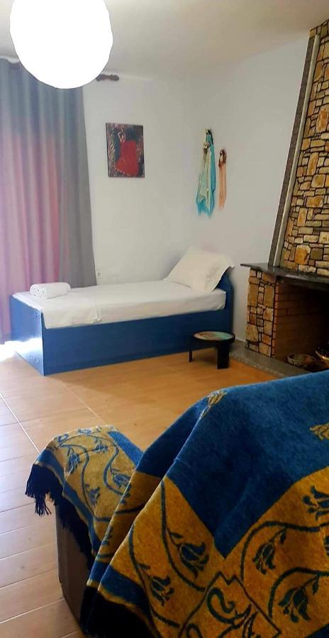 Aira Apartment Himare Exterior photo