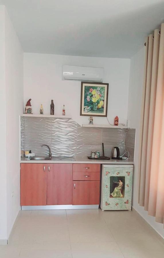 Aira Apartment Himare Exterior photo